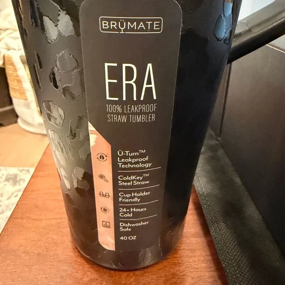 ERA 40 oz tumbler with handle and straw new - Picture 9 of 10